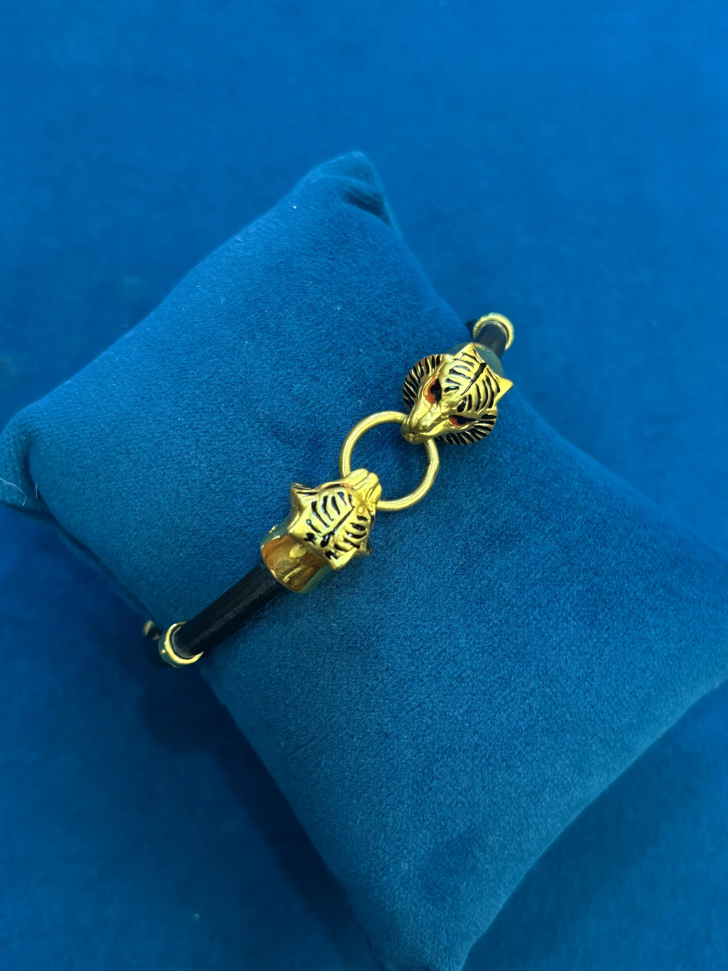 Gold Jelly Band Amrutha Jewellers 23-11-7, Nageswara Rao Pantulu Rd, Satyaranayana Puram, Vijayawada, Andhra Pradesh 520011, India