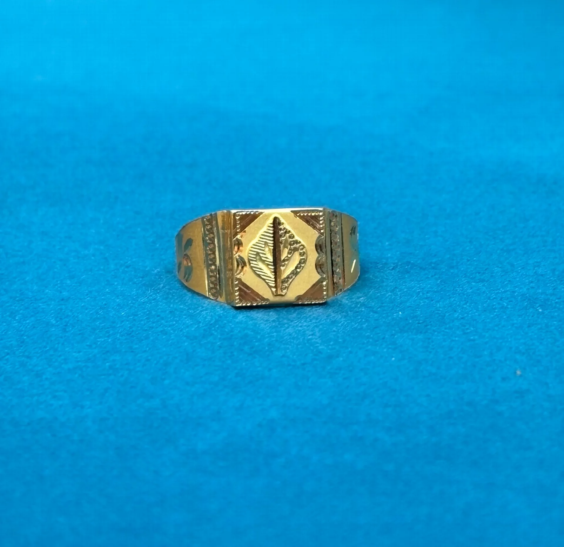 Gents Rings Amrutha Jewellers 23-11-7, Nageswara Rao Pantulu Rd, Satyaranayana Puram, Vijayawada, Andhra Pradesh 520011, India