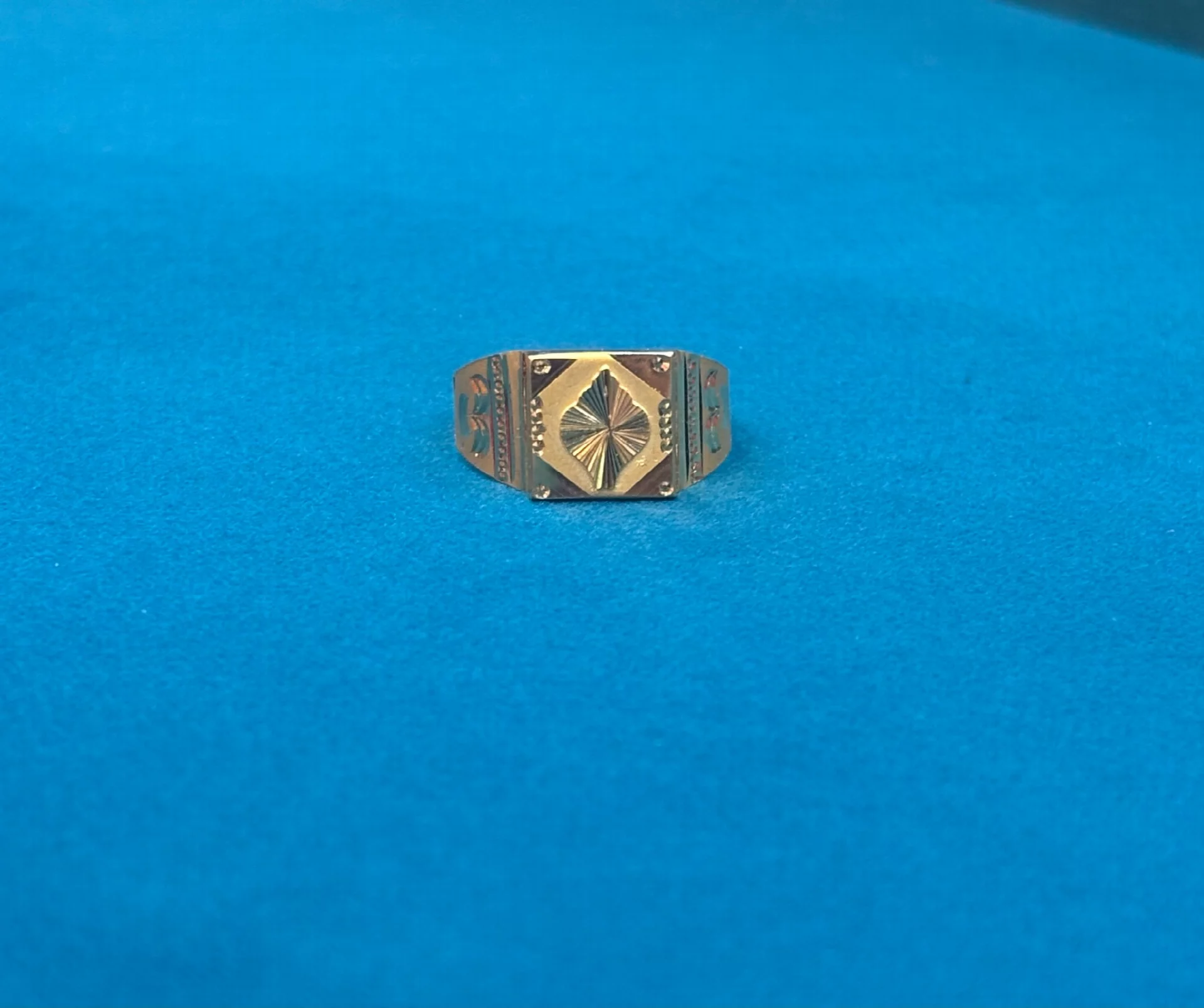 Gents Rings Amrutha Jewellers 23-11-7, Nageswara Rao Pantulu Rd, Satyaranayana Puram, Vijayawada, Andhra Pradesh 520011, India