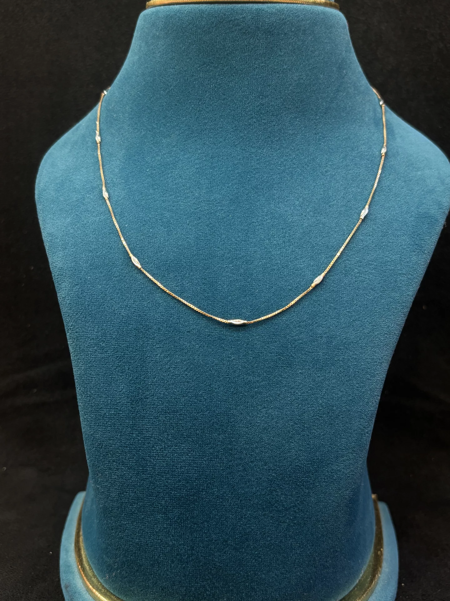 18ct Chain Amrutha Jewellers 23-11-7, Nageswara Rao Pantulu Rd, Satyaranayana Puram, Vijayawada, Andhra Pradesh 520011, India