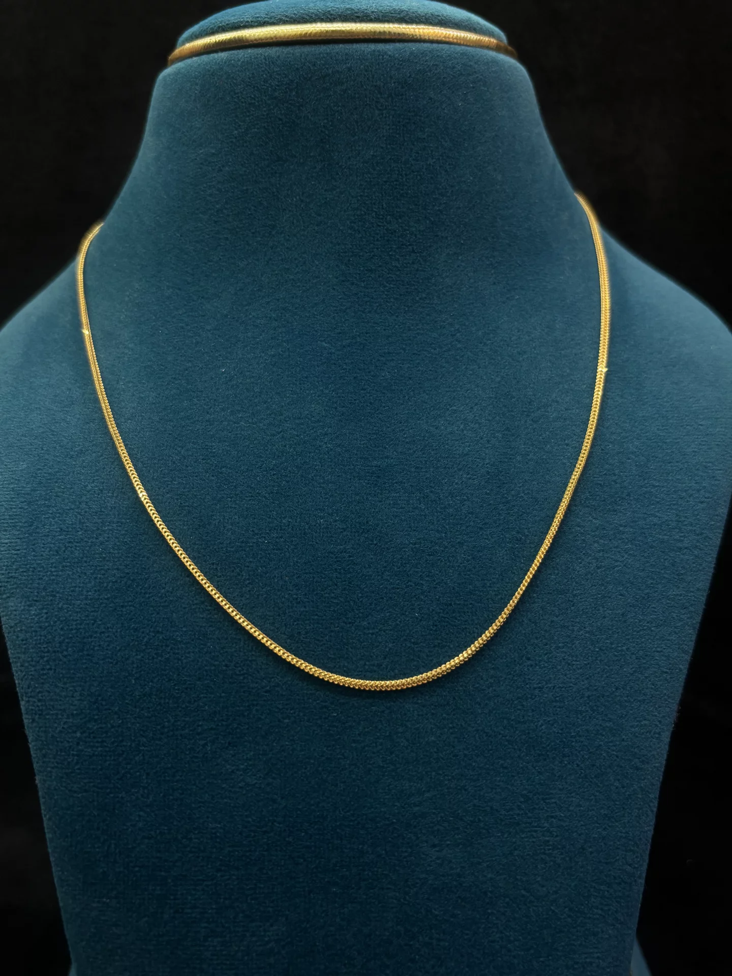 18ct Chain Amrutha Jewellers 23-11-7, Nageswara Rao Pantulu Rd, Satyaranayana Puram, Vijayawada, Andhra Pradesh 520011, India