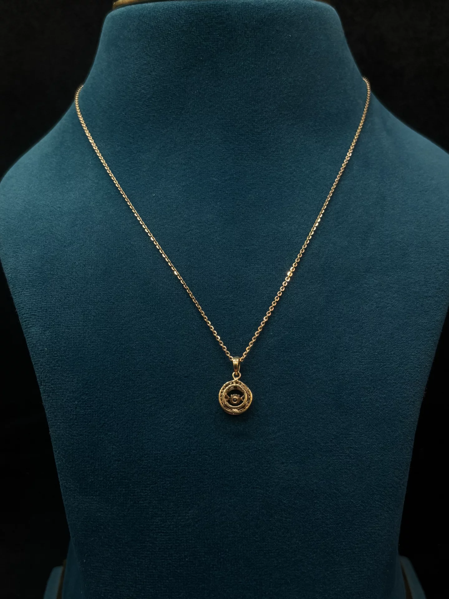 18ct Chain Amrutha Jewellers 23-11-7, Nageswara Rao Pantulu Rd, Satyaranayana Puram, Vijayawada, Andhra Pradesh 520011, India
