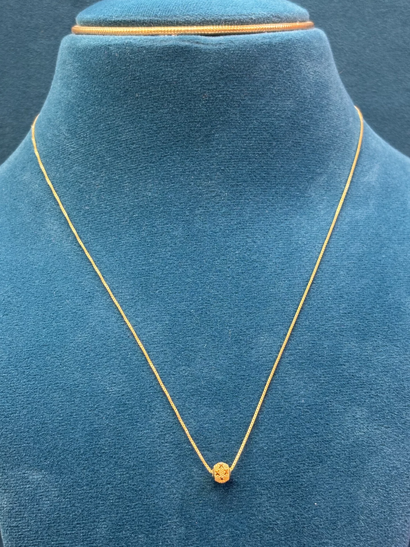 Gold Ladies Chains Amrutha Jewellers 23-11-7, Nageswara Rao Pantulu Rd, Satyaranayana Puram, Vijayawada, Andhra Pradesh 520011, India