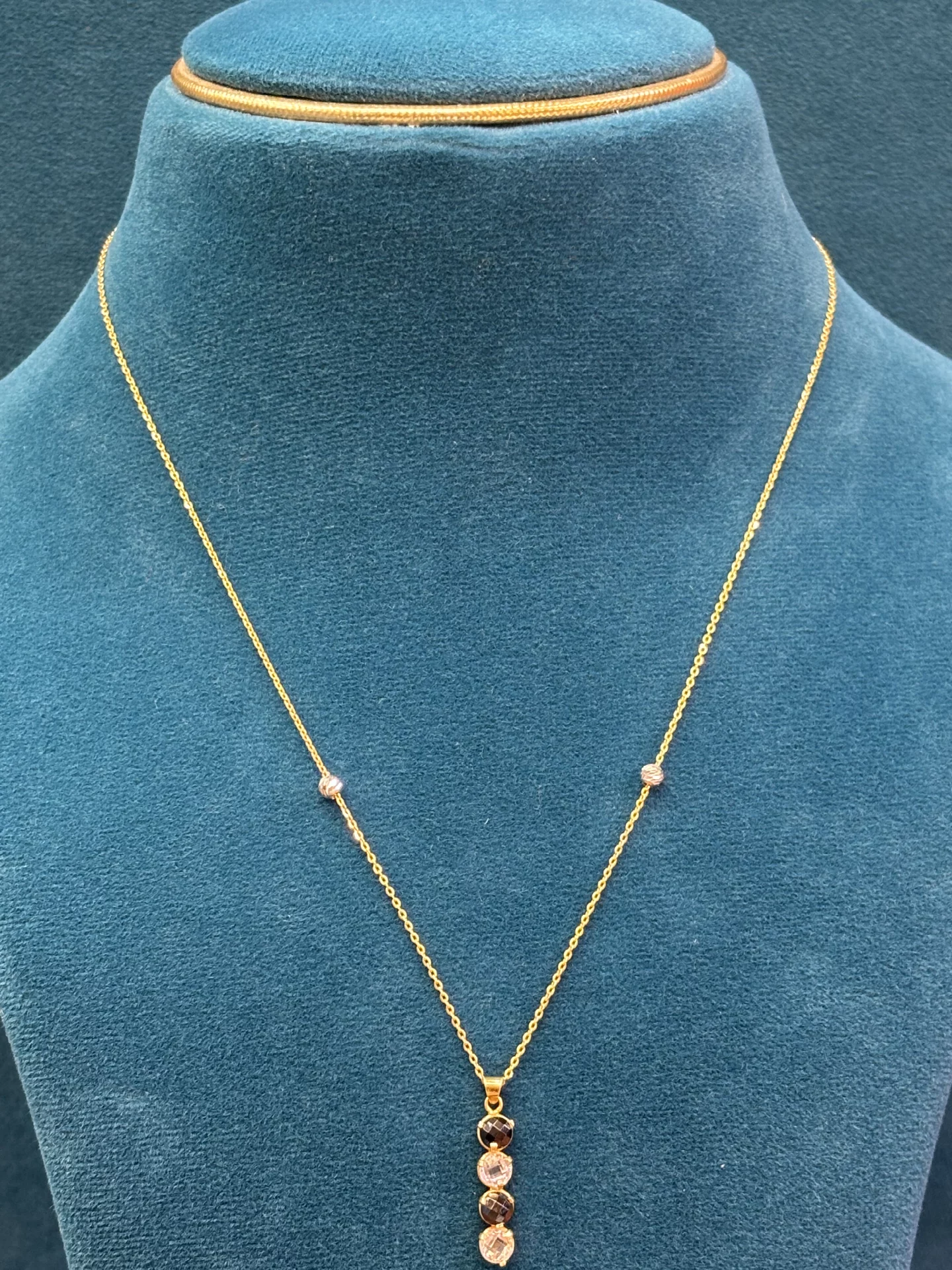 Gold Ladies Chains Amrutha Jewellers 23-11-7, Nageswara Rao Pantulu Rd, Satyaranayana Puram, Vijayawada, Andhra Pradesh 520011, India