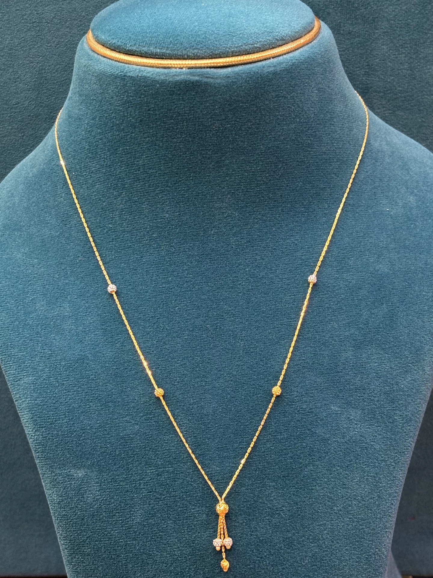 Gold Ladies Chains Amrutha Jewellers 23-11-7, Nageswara Rao Pantulu Rd, Satyaranayana Puram, Vijayawada, Andhra Pradesh 520011, India