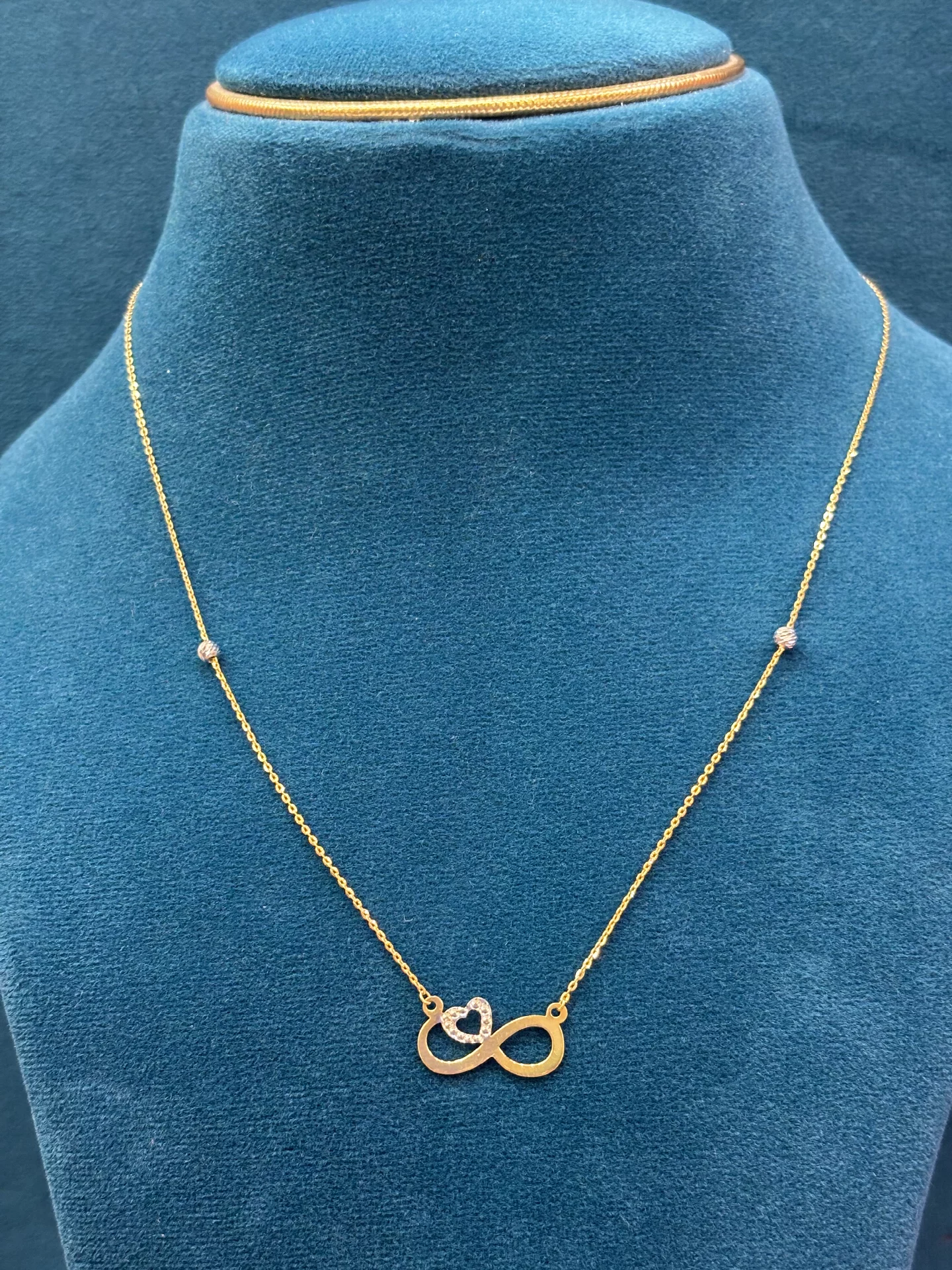 Gold Ladies Chains Amrutha Jewellers 23-11-7, Nageswara Rao Pantulu Rd, Satyaranayana Puram, Vijayawada, Andhra Pradesh 520011, India
