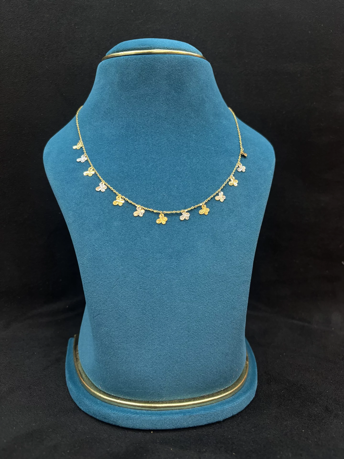 Ladies Chains Amrutha Jewellers 23-11-7, Nageswara Rao Pantulu Rd, Satyaranayana Puram, Vijayawada, Andhra Pradesh 520011, India