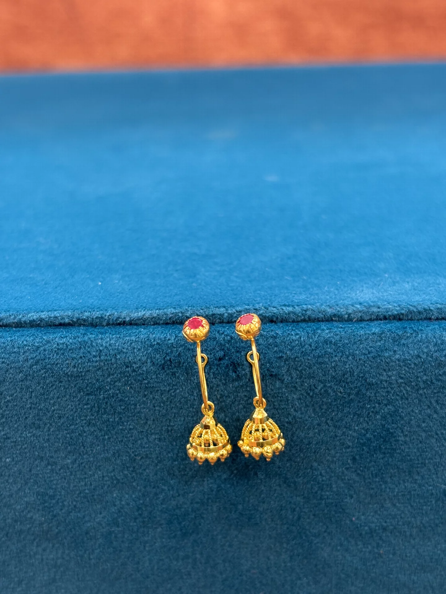 Gold Kuttu Kadalu, Red Stone with Jhumka Drop (1.41 g)