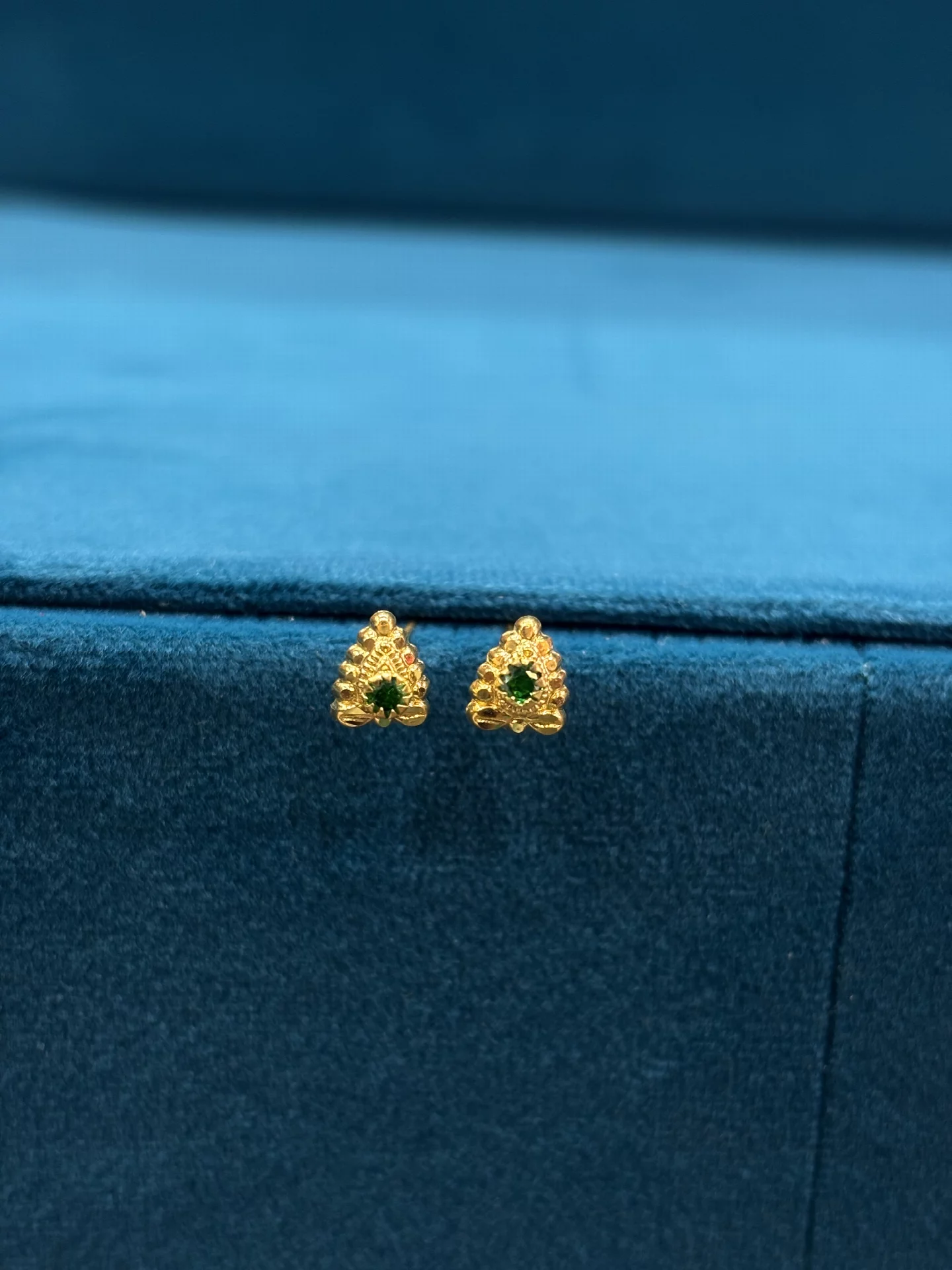 Gold Kuttu Kadalu, Green Stone Beaded Temple Stud (0.59 g)