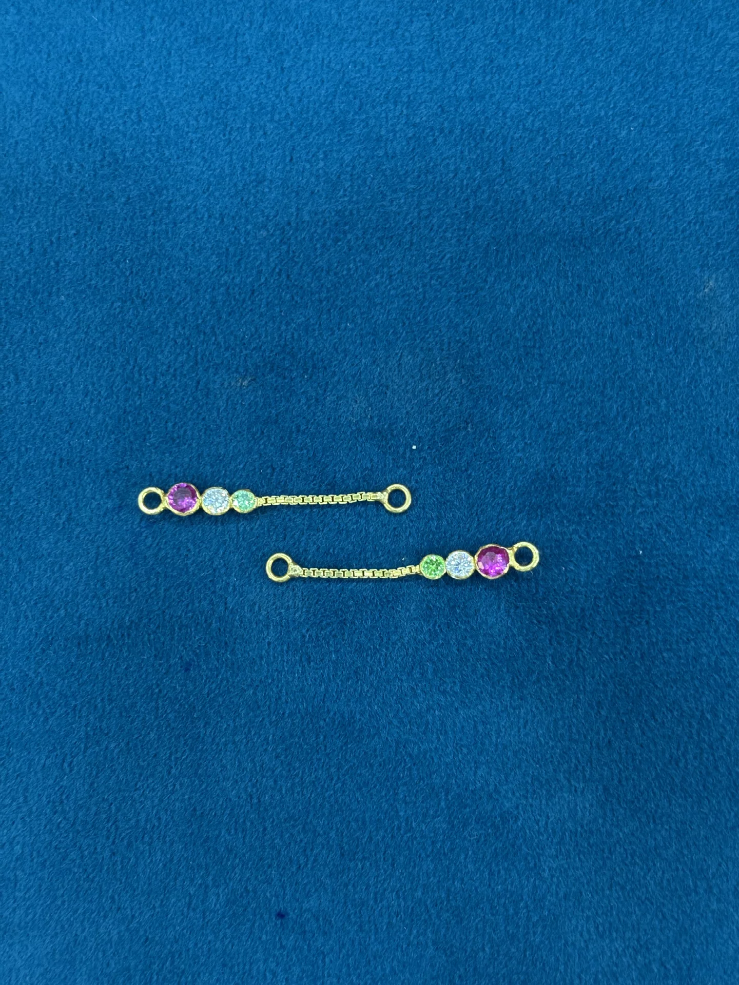 Gold Half Matilu, Thin Chain with Purple, Blue and Green Stones (0.66 g)