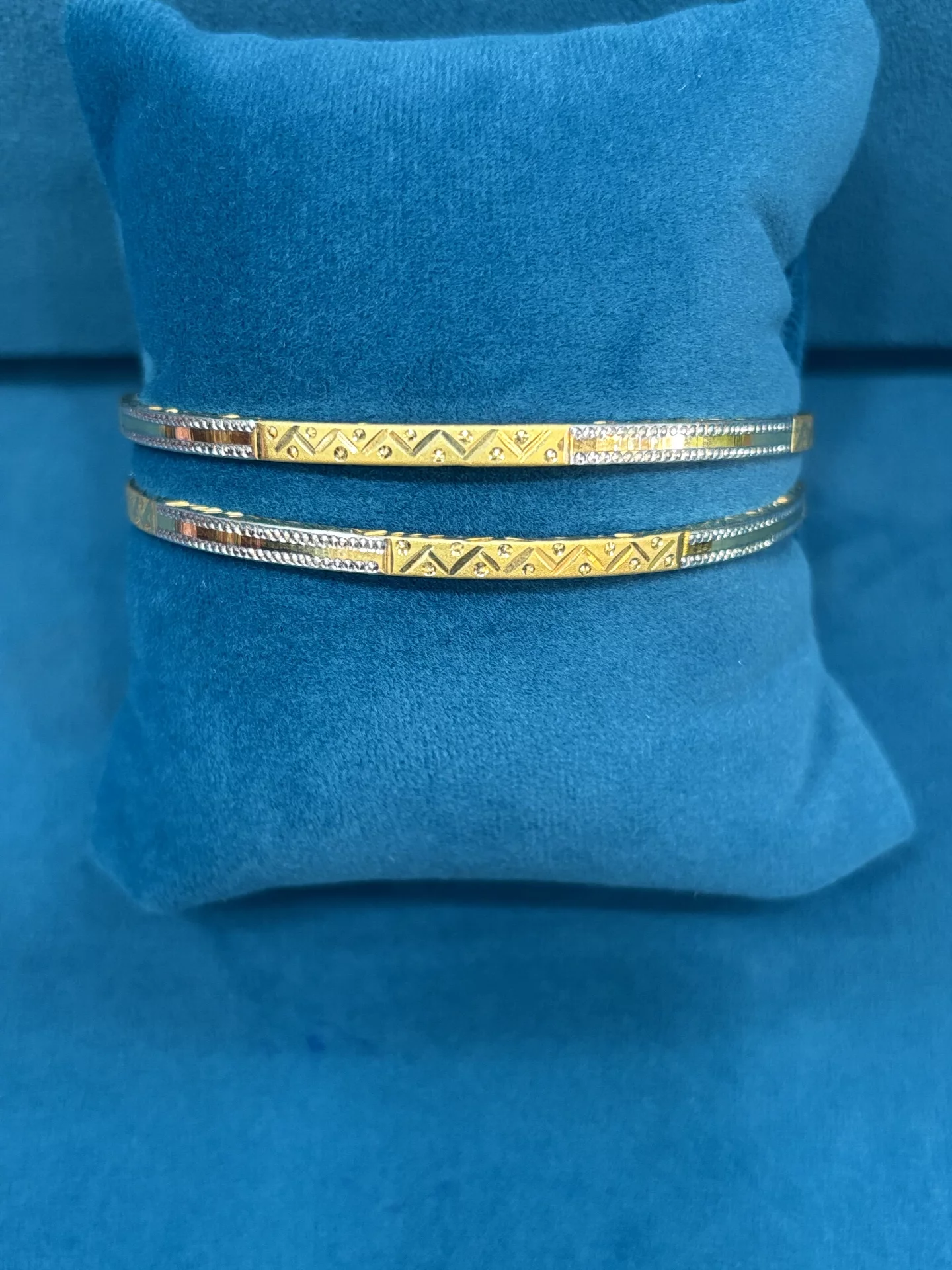 Gold Light Weight Bangles
