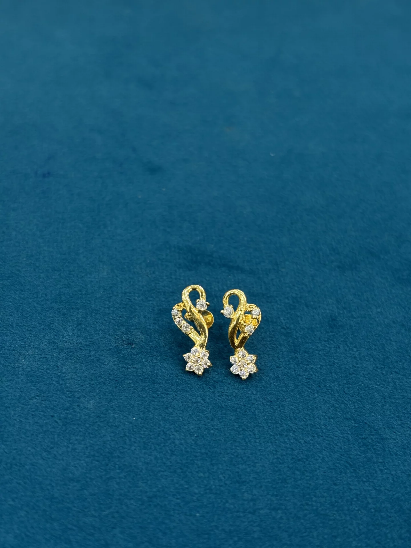 Gold One Gram Studs