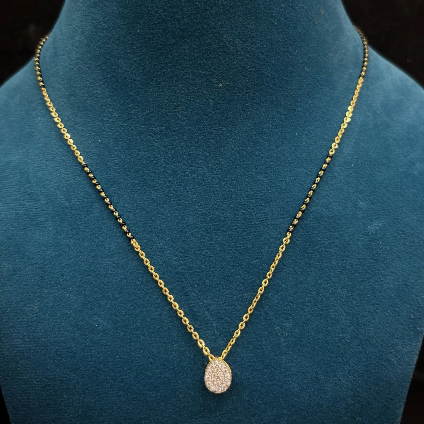 Unique Black Beads Chain