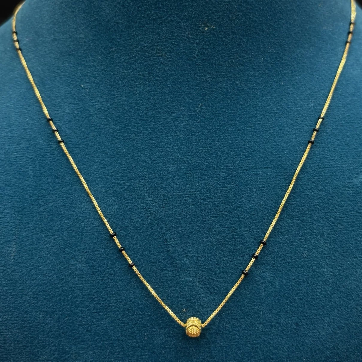 DD balls Black Beads chain