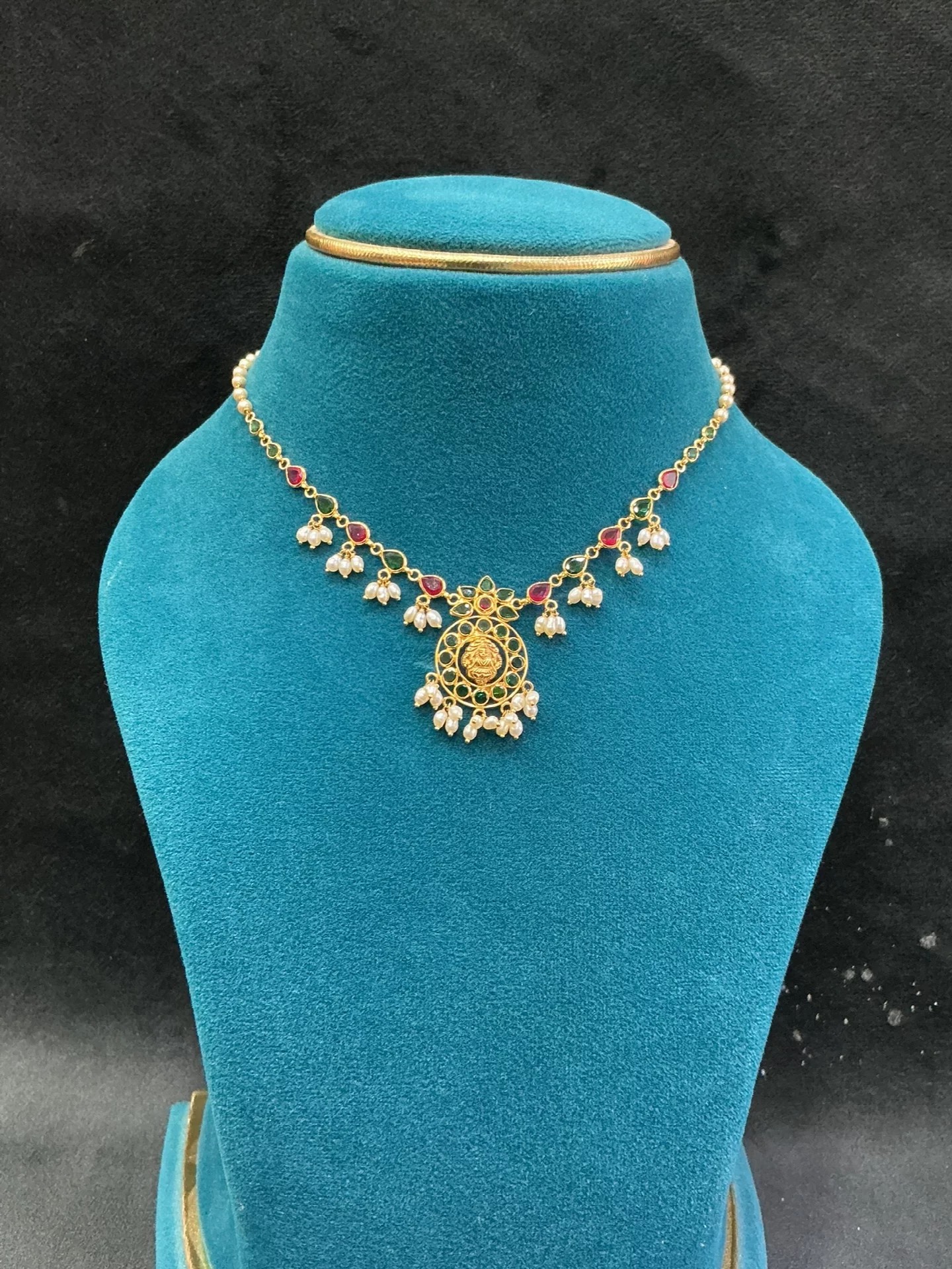 Light weight Necklace
