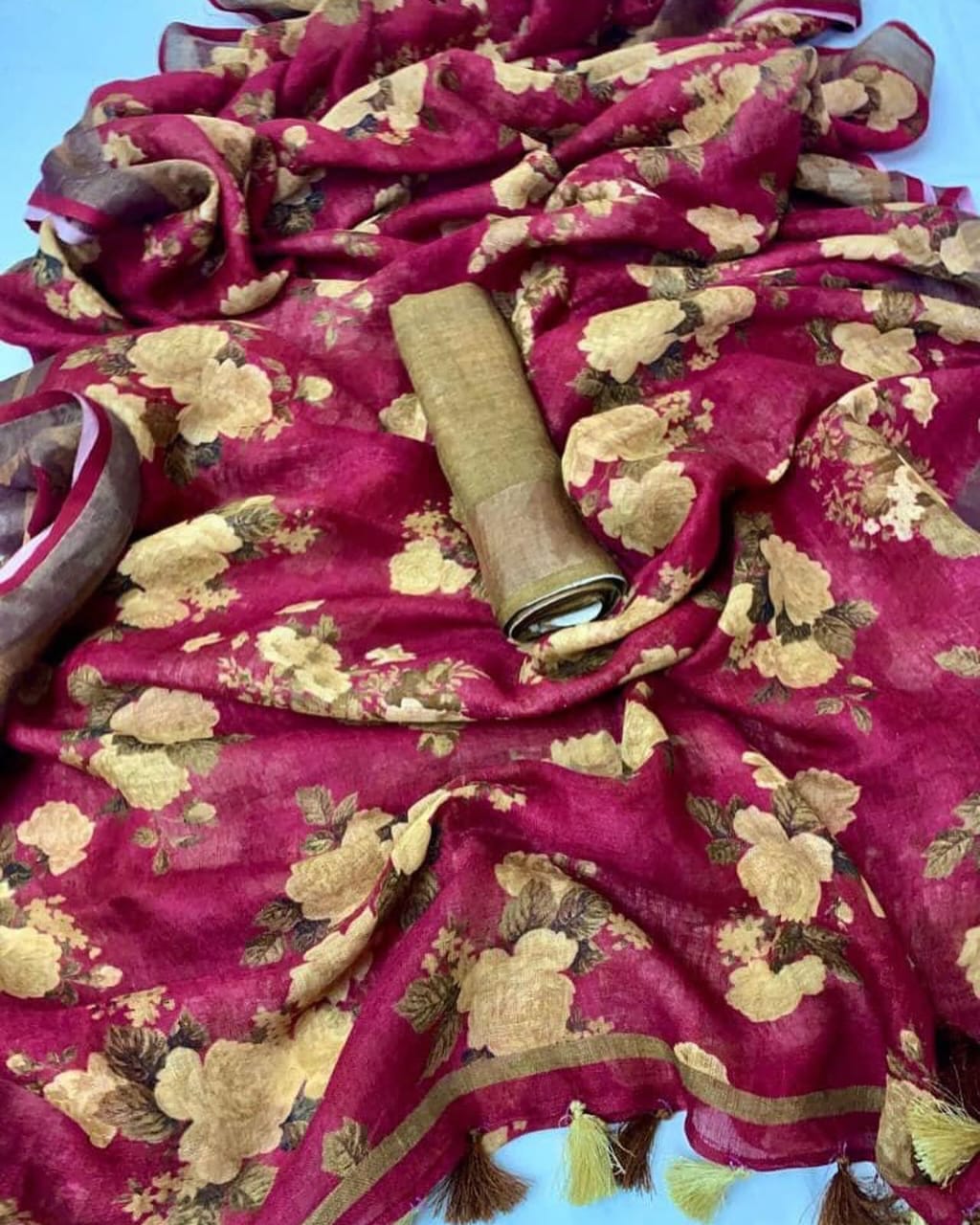 BSUB 23/3/2014- PURE LINEN SAREEIN-https://i-media.vyaparify.com/vcards/products/33734/WhatsApp-Image-2024-03-23-at-12.51.15-PM.jpeg Image