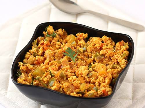 Paneer Bhurji-https://i-media.vyaparify.com/vcards/products/34008/images-(1)-(11).jpeg Image