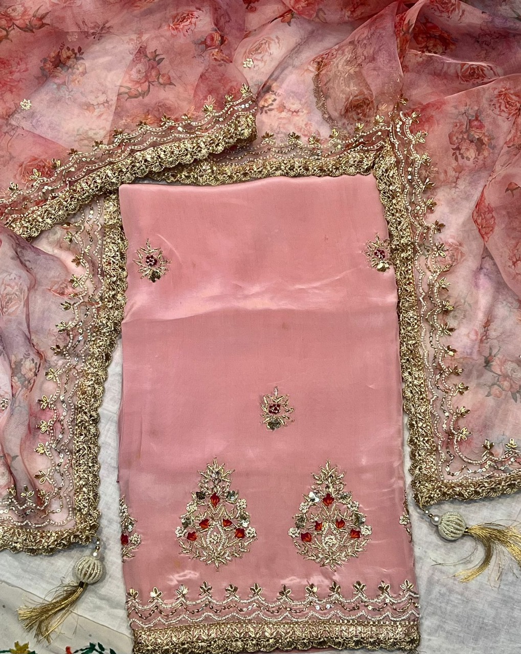 Party wear suits-https://i-media.vyaparify.com/vcards/products/34314/WhatsApp-Image-2024-03-26-at-12.17.05.jpeg Image