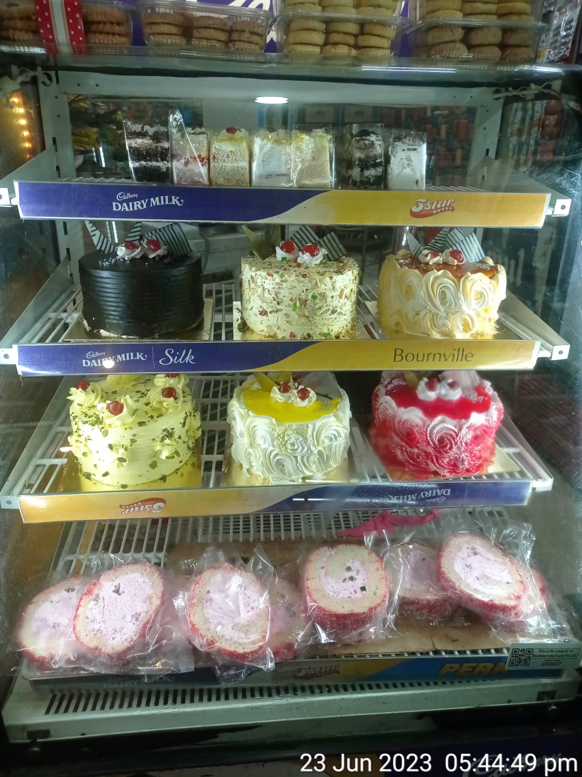 Dev Bakery Cake | Dev Bakery And Cafe | WB -58 Shimla Pride Sch.no. 94 Service Road Of Bombay Hospital Indore