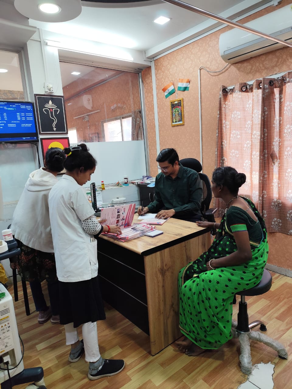 Sankalp Hospital 24x7 Emergency Medical Care-https://i-media.vyaparify.com/vcards/products/35551/Sankalp-Hospital-24x7-Emergency-Medical-Care.jpg Image