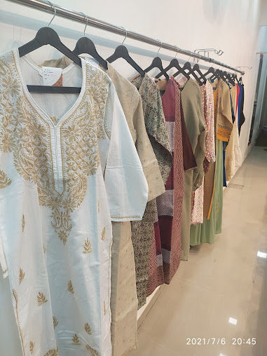 Kurtis by Mirza Selection-https://i-media.vyaparify.com/vcards/products/36516/Kurtis-by-Mirza-Selection.jpg Image