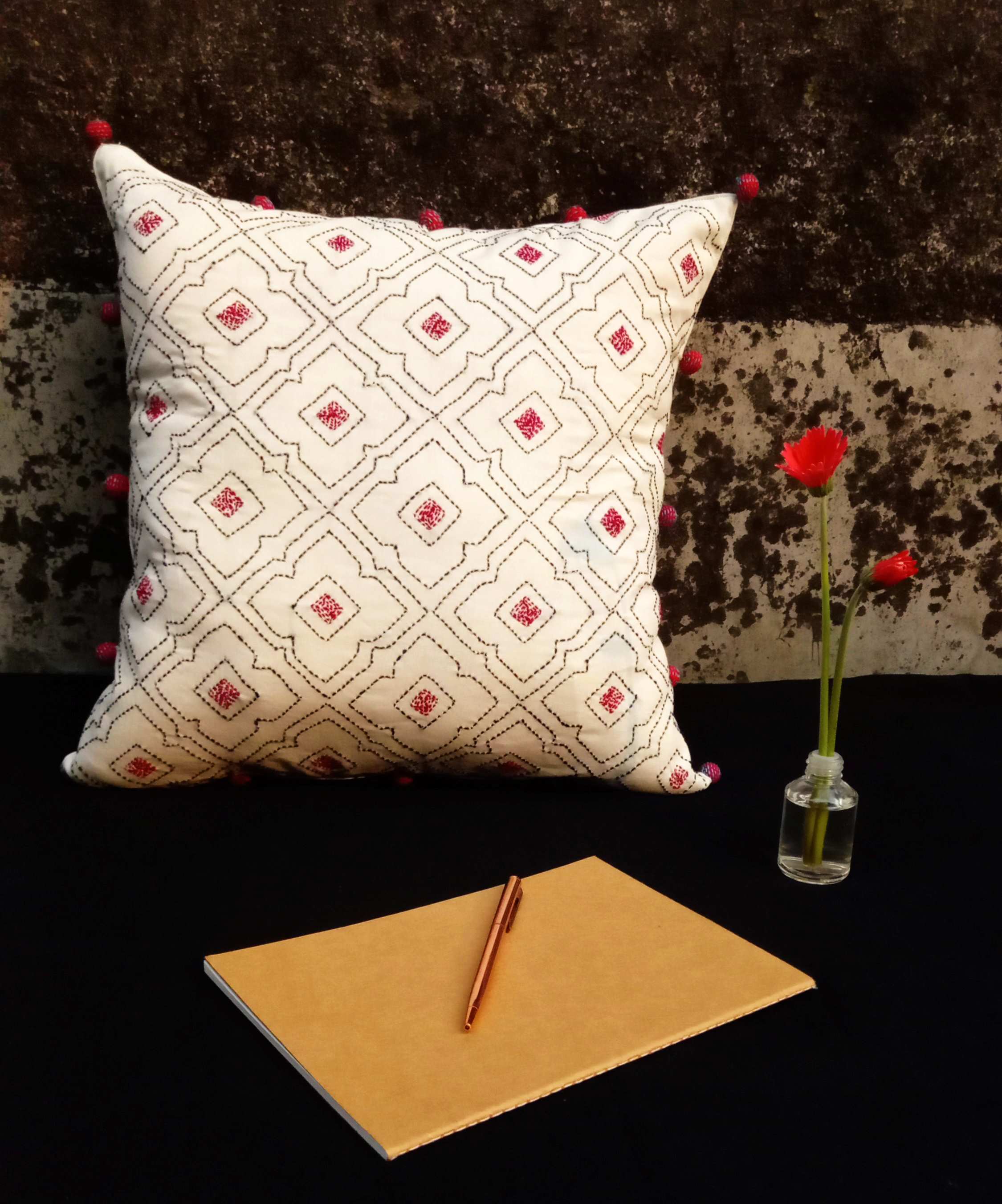 Beautiful Handcrafted Cushion Covers in Burnpur, West Bengal-https://i-media.vyaparify.com/vcards/products/37446/Beautiful-Handcrafted-Cushion-Covers-in-Burnpur,-West-Bengal.jpg Image