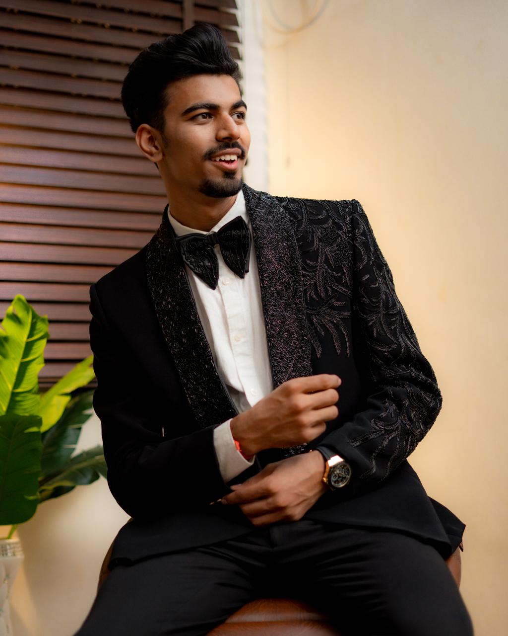Exquisite Handcrafted Black Tuxedo-https://i-media.vyaparify.com/vcards/products/38511/Product-1.1.jpeg Image