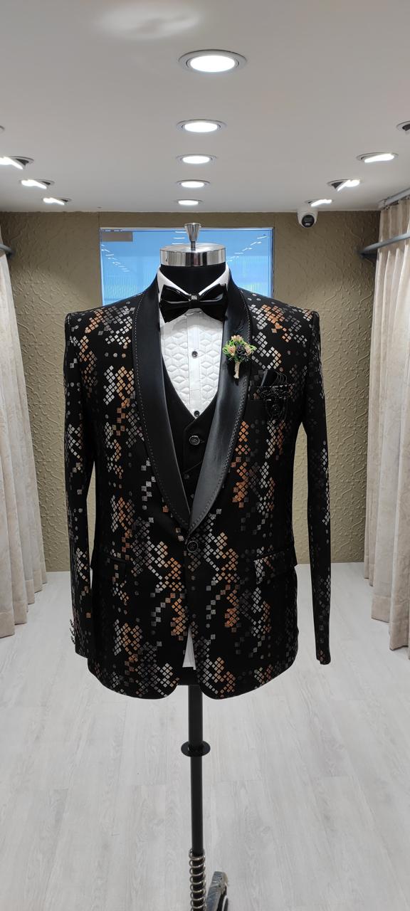 Unique Black Tuxedo Set-https://i-media.vyaparify.com/vcards/products/38539/WhatsApp-Image-2024-04-20-at-9.52.55-PM.jpeg Image