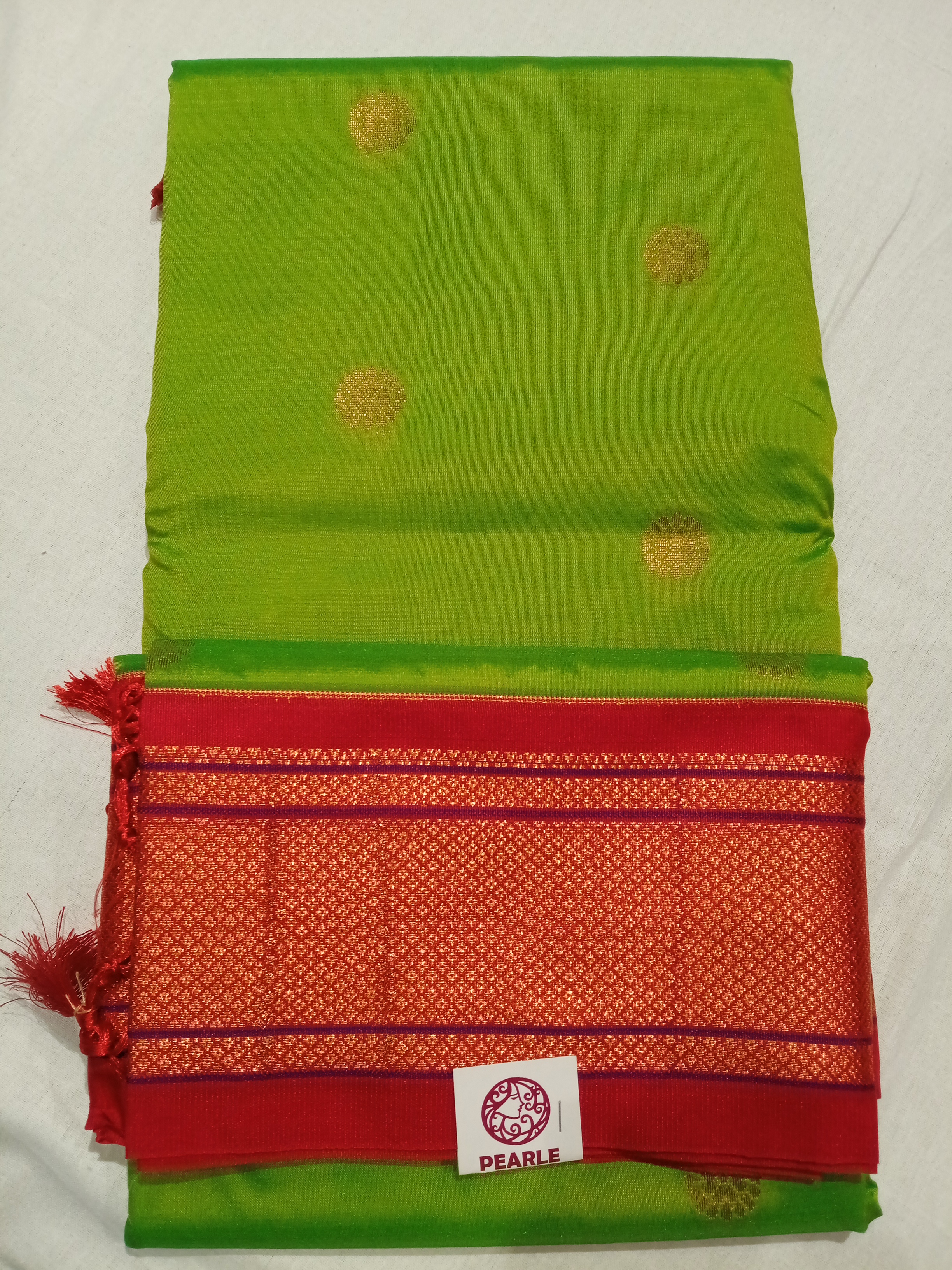 Pedha Paithani-https://i-media.vyaparify.com/vcards/products/39337/1714028435227882744781047892987.jpg Image