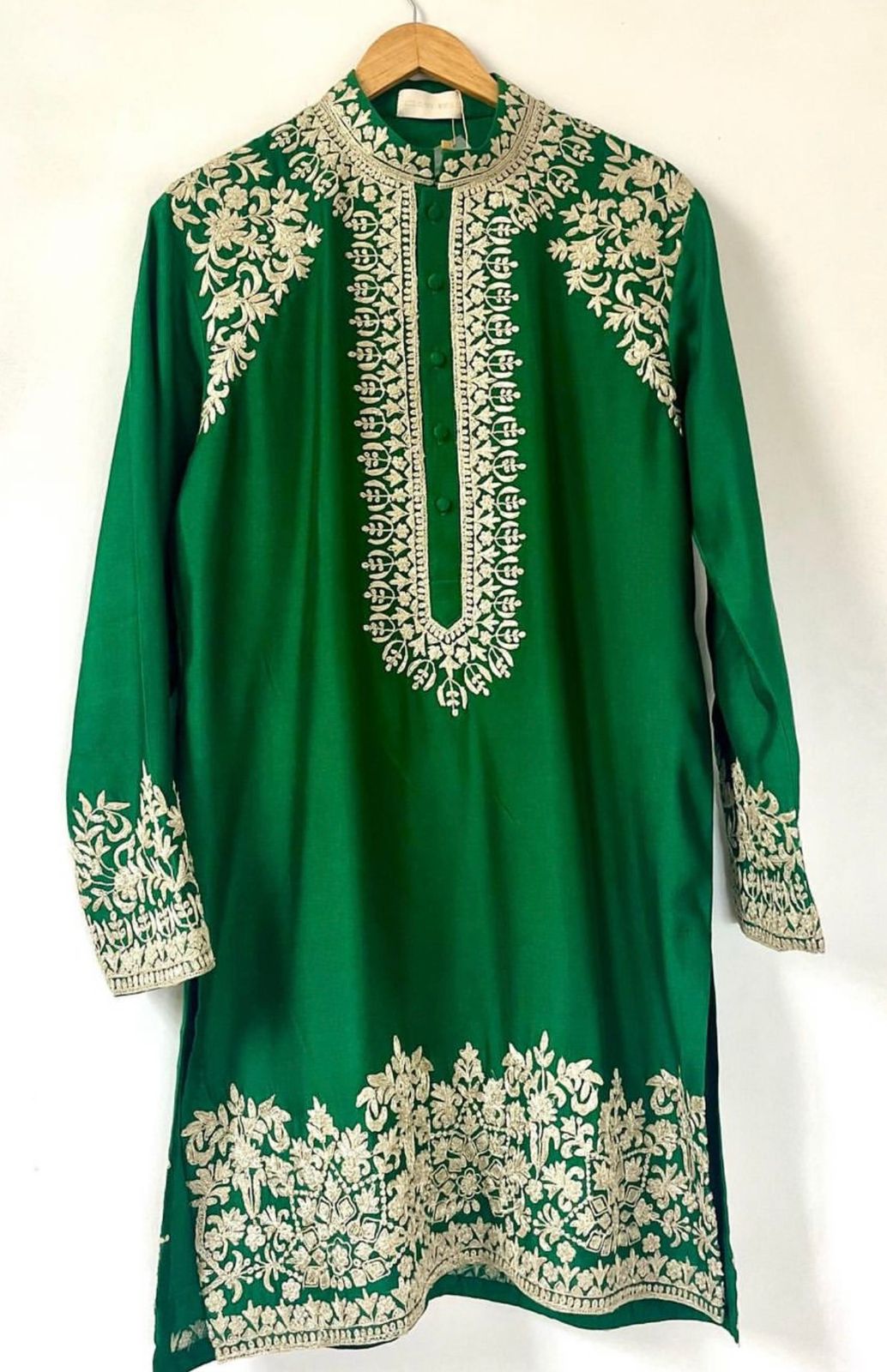 Green Neckline Handcrafted Embroidered Kurta Set-https://i-media.vyaparify.com/vcards/products/39865/WhatsApp-Image-2024-04-26-at-6.01.08-PM.jpeg Image