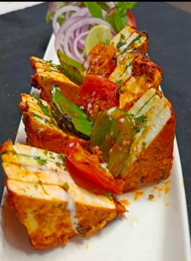Paneer Tikka Snacks-https://i-media.vyaparify.com/vcards/products/4086/Bundelkhand-Paneer-tikka-snacks-.jpg Image