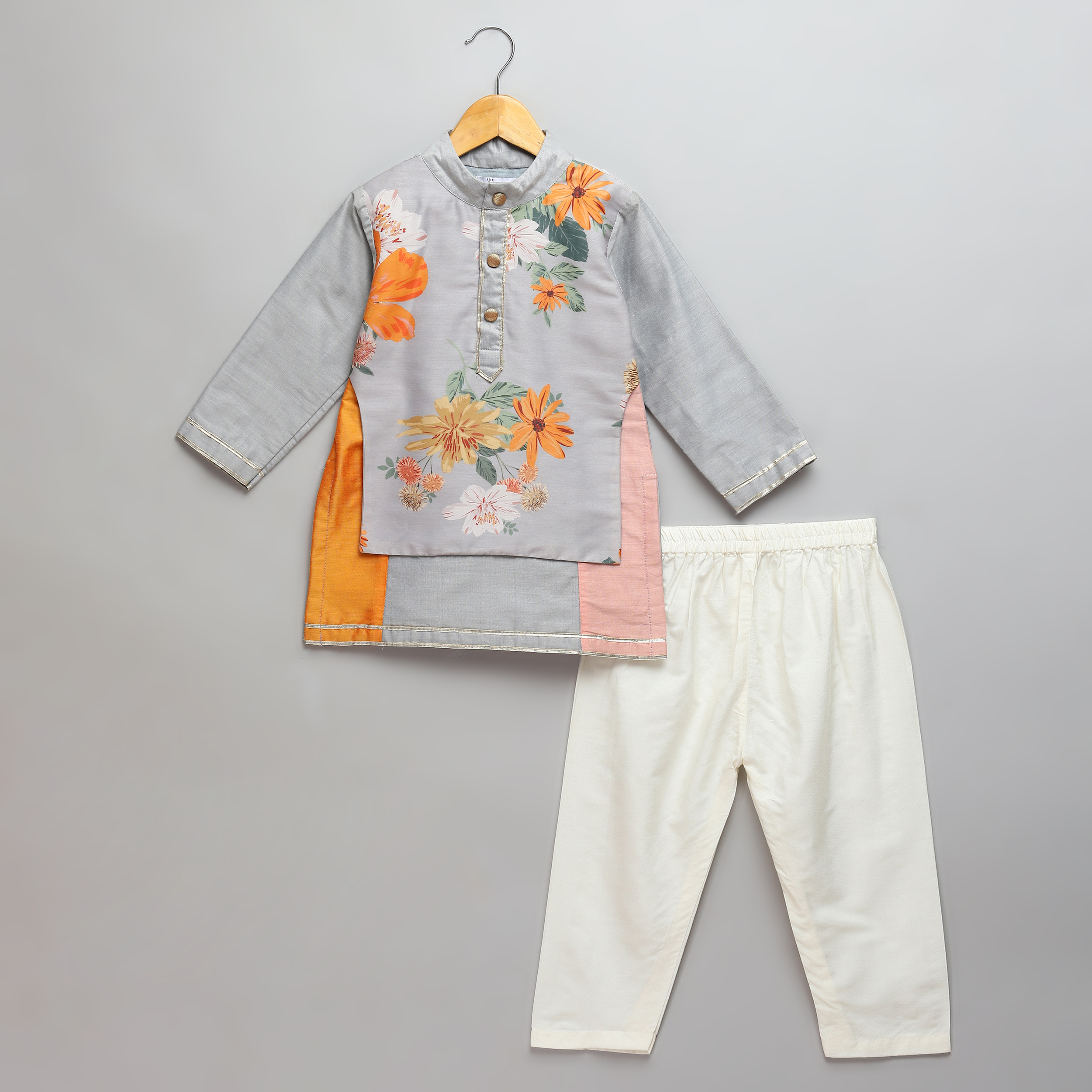 Multicolor kurta pyjama set with attached print panel-https://i-media.vyaparify.com/vcards/products/41122/1.jpg Image