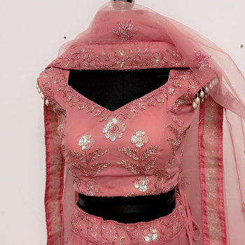 Ethnic Lehanga-https://i-media.vyaparify.com/vcards/products/41190/product_1714897880.png Image