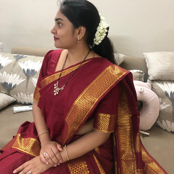 Customized Blouse-https://i-media.vyaparify.com/vcards/products/41191/product_1714897999.png Image