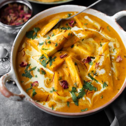 Shahi paneer-https://i-media.vyaparify.com/vcards/products/4147/rajut-dhaba-panir-battar-masala.jpg Image