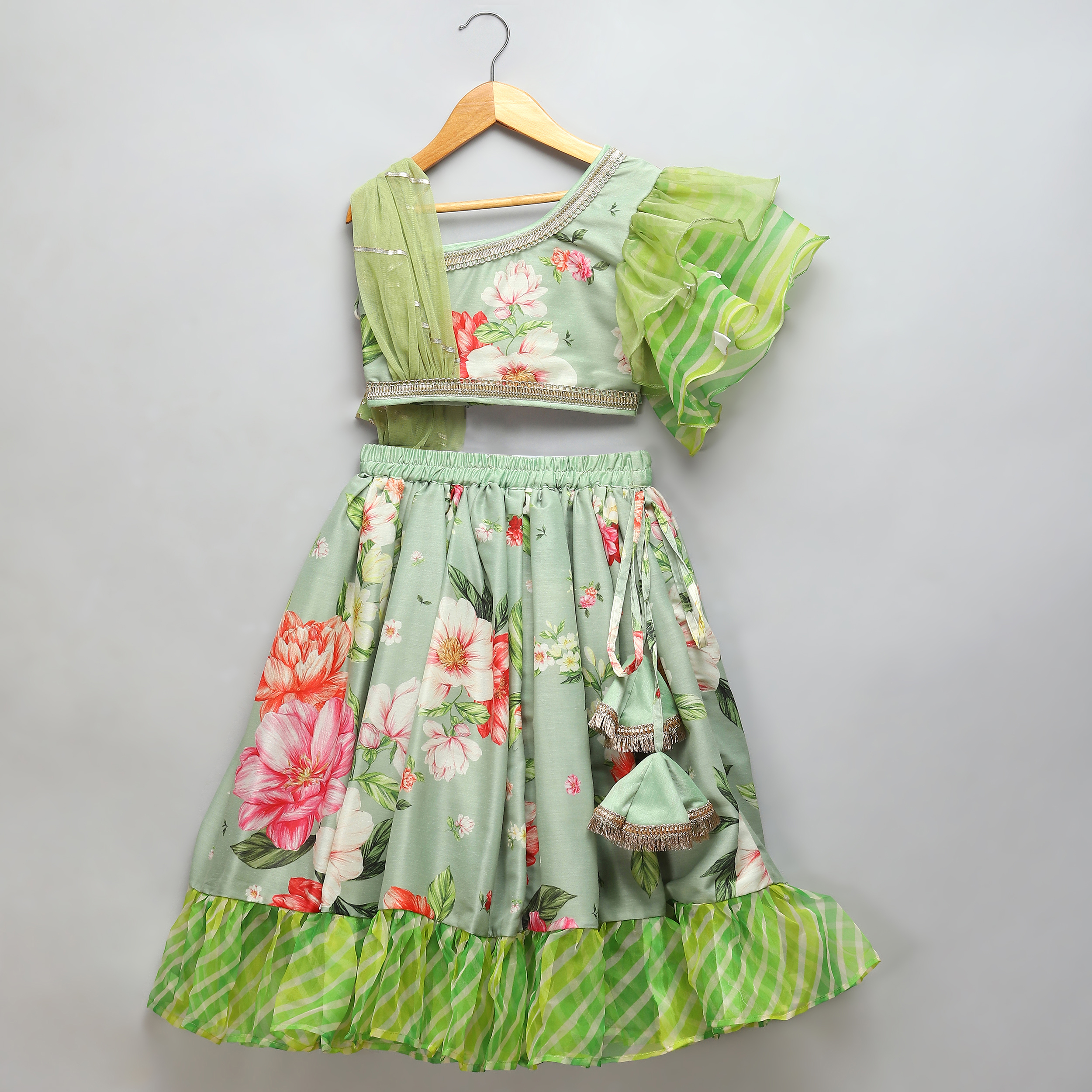 Floral printed off shoulder lehnga set with attached dupatta-https://i-media.vyaparify.com/vcards/products/41597/1.jpg Image