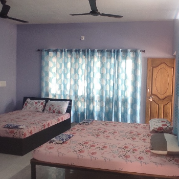 Room for 1 Person-https://i-media.vyaparify.com/vcards/products/43584/product_1716210706.png Image