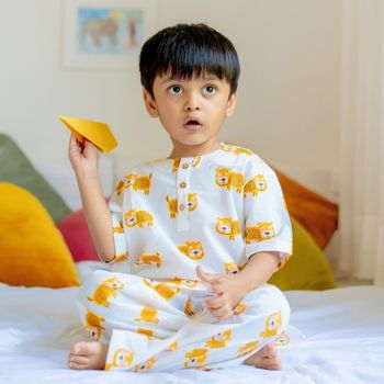 Tigger Kurta Set-https://i-media.vyaparify.com/vcards/products/45396/product_1717158290.png Image