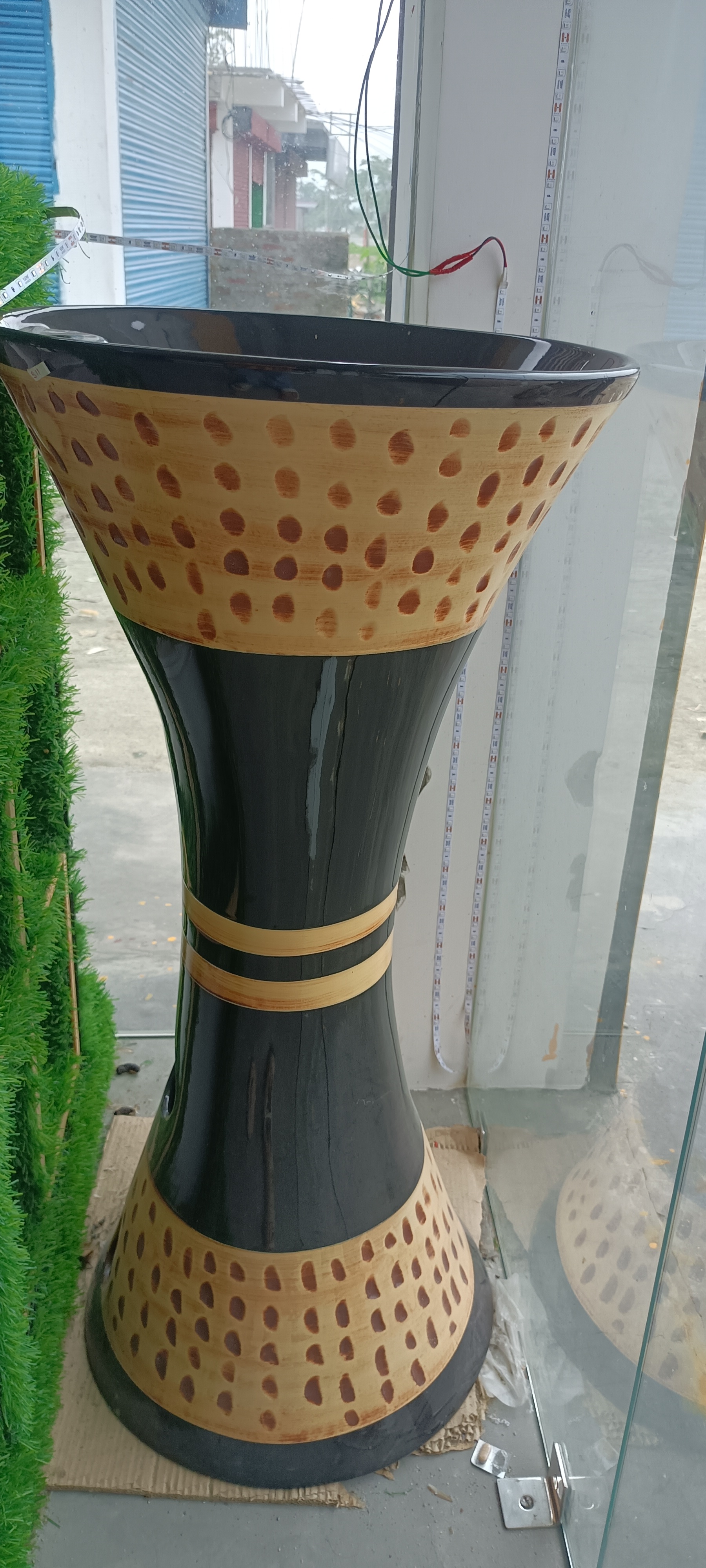 art wash basin-https://i-media.vyaparify.com/vcards/products/47125/IMG20240610095345.jpg Image