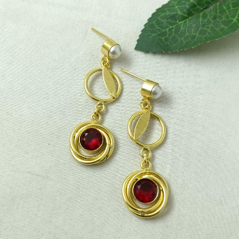 Brass Earring with Red Stones &amp; Pearls-https://i-media.vyaparify.com/vcards/products/48192/product_1718682948.png Image