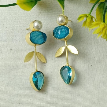 Druzy stone earring with Pearl-https://i-media.vyaparify.com/vcards/products/48326/product_1718715193.png Image