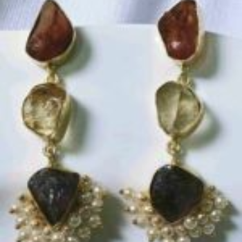 Druzy stone earring-https://i-media.vyaparify.com/vcards/products/48366/product_1718728415.png Image
