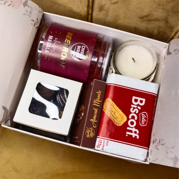 Corporate Gift Hampers-https://i-media.vyaparify.com/vcards/products/48962/product_1718980866.png Image