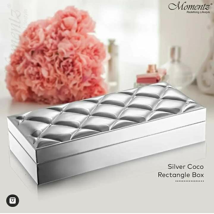 Momentz Silver Coco Rectangle Box-https://i-media.vyaparify.com/vcards/products/5084/dlxry-gallery-16.jpg Image