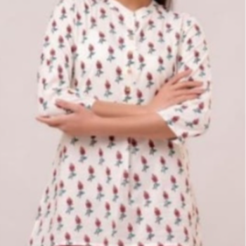 Short kurti-https://i-media.vyaparify.com/vcards/products/51812/product_1720164314.png Image