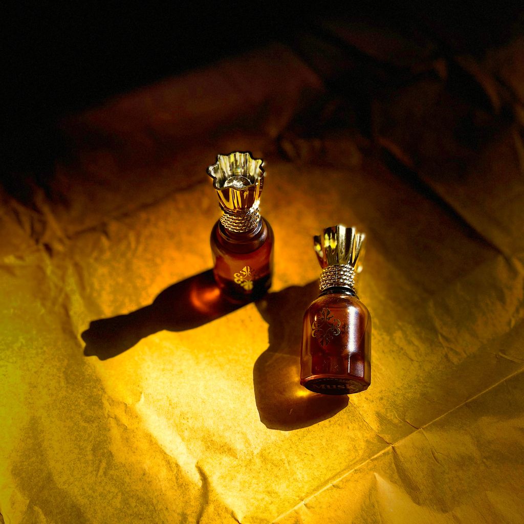 ROSE-https://i-media.vyaparify.com/vcards/products/57820/Red-Bottle-(3).jpg Image