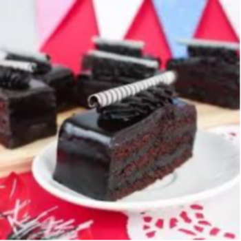 BLACKFOREST PASTRIES The Cake Carnival SABIAN Apartment. Shop No 2 Near By Shivshrushti Pune, Maharashtra 411046, India
