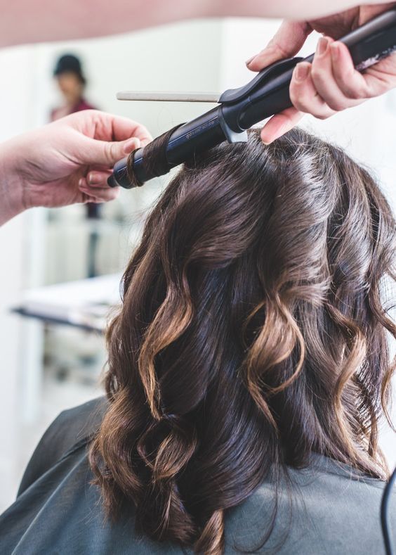 Hair Tongs-https://i-media.vyaparify.com/vcards/products/59135/tongs.jpg Image