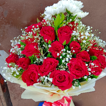 30 red roses bouquet-https://i-media.vyaparify.com/vcards/products/59487/product_1723712412.png Image