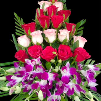 Roses & orchids arrangement in basket-https://i-media.vyaparify.com/vcards/products/59833/product_1723995525.png Image